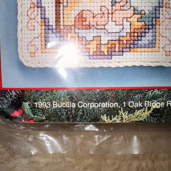 NOS Vintage 1993 Bucilla Nativity Counted Cross Stitch Ornament Kit Linda Gillum - Picture 4 of 7